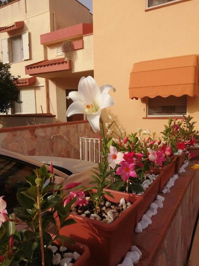 Hotel Domomea Quartu SantʼElena Exterior foto